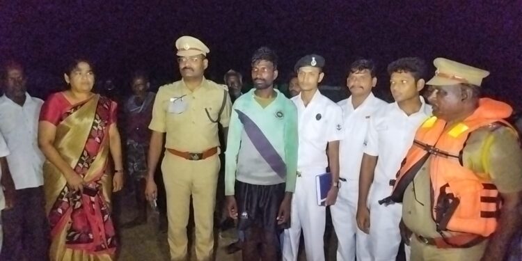 எல்லை தாண்டி மீன் பிடித்ததாக இலங்கை மீனவர் ஒருவரைக் கைது செய்தது இந்தியக் கடலோரக் காவல் படை – வேதாரண்யம் கடலோர பாதுகாப்பு குழும போலீசாரிடம் இலங்கை மீனவர் ஒப்படைப்பு