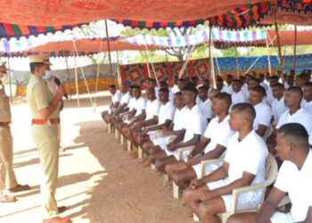 திண்டுக்கல் மாவட்ட எஸ்பி தலைமையில் காவலர் பயிற்சி தொடக்கவிழா நிகழ்ச்சி