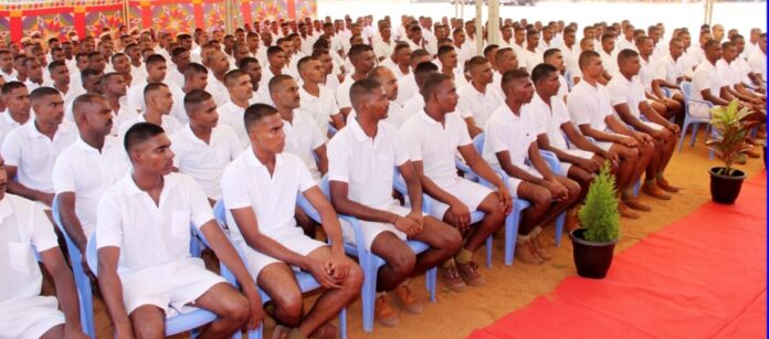 பயிற்சி காவலர்களுக்கான பயிற்சியை துவக்கி வைத்து ஆலோசனைகள் வழங்கிய திருநெல்வேலி மாவட்ட காவல் கண்காணிப்பாளர் .