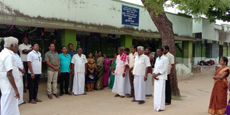 பன்னாள் அரசு உயர்நிலைப் பள்ளியில் அறிவியல் கண்காட்சி- 122 படைப்புகள் மாணவர்களால் காட்சிப்படுத்தபட்டது.