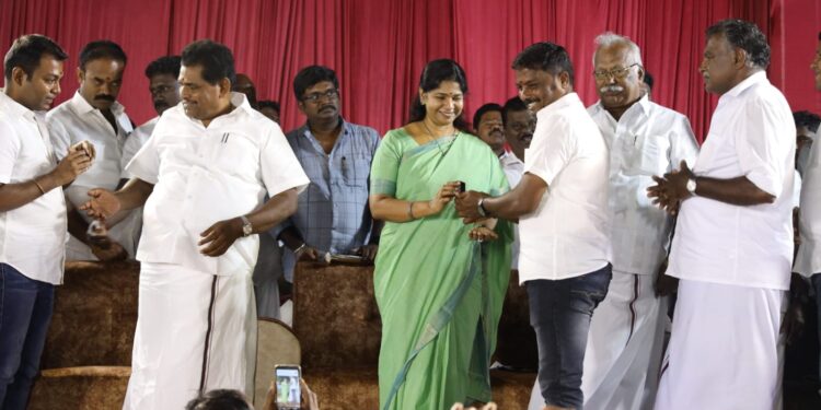 தமிழக முதல்-அமைச்சர் மு.க.ஸ்டாலின் – நாள் ஒன்றுக்கு 24 மணி நேரத்தில் சுமார் 20 மணி நேரம் மக்களுக்காகவே ஓடி ஓடி உழைக்கிறார், அமைச்சர் அனிதா ராதாகிருஷ்ணன் பேச்சு!!