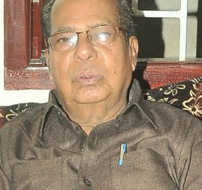 காஞ்சிபுரம் செய்தி மக்கள் தொடர்பு அலுவலர் கணேசன் தந்தை பக்கிரிசாமி காலமானார்!;     செய்தித்துறை அதிகாரிகள் பத்திரிகையாளர்கள் நேரில் அஞ்சலி!!