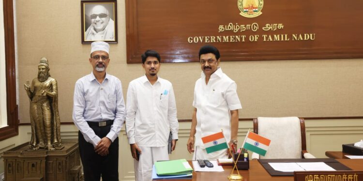 அரியவகை குருதியை 50 முறைக்கு மேல் தானம் செய்த சமூக ஆர்வலர் ஷேக் சதக்கத்துல்லாஹ்: பாராட்டிய தமிழக முதல்வர் மு.க. ஸ்டாலின்!!!