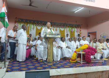 உப்பு சத்யாகிரக நினைவு பாதயாத்திரை நிறைவில் வேதாரண்யத்தில் பொதுக்கூட்டம்.