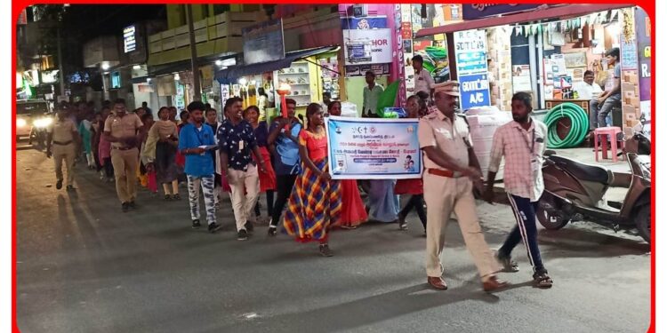 நாகலாபுரம் அரசு கலை கல்லூரி நாட்டு நலப்பணித் திட்ட மாணவர்கள் நடத்திய உலக அமைதி வேண்டி பல்சமய ஜோதி – பேரணியை விளாத்திகுளம் டிஎஸ்பி பிரகாஷ் கொடியசைத்து துவக்கி வைத்தார்