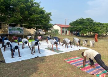 நீர்வளத்துறை சார்பில் நடைபெறும் பணிகளை நடுத்தர தொழில்கள் துறை அரசு செயலாளர் அருண்ராய் ஆய்வு 