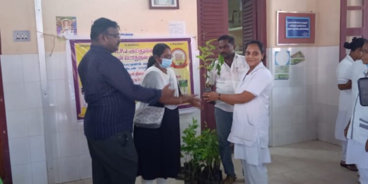 நாகப்பட்டினம் மாவட்டம் வேதாரண்யத்தில் உலக செவிலியர் தினம் சிறப்பாக கொண்டாடப்பட்டது.