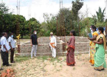 வேதாரண்யம் ஊராட்சி ஒன்றிய பகுதிகளில் நடைபெற்று வரும் வளர்ச்சி திட்ட பணிகளை மாவட்ட ஆட்சியர் டாக்டர் அருண்தம்புராஜ் ஆய்வு