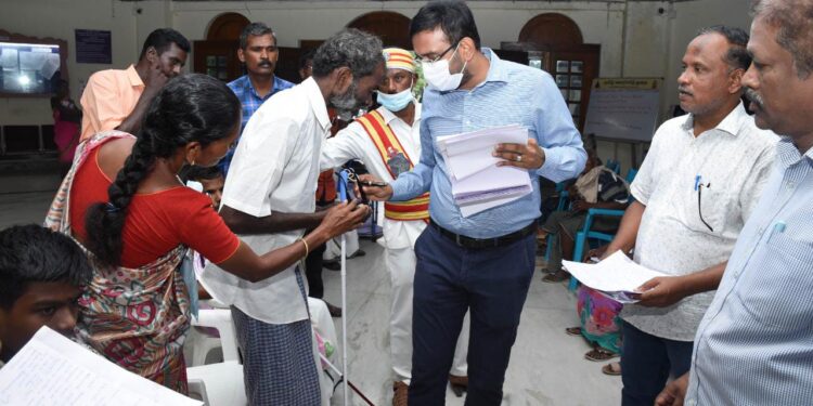 நாகப்பட்டினம் மாவட்டஆட்சியர் அலுவலகத்தில் மக்கள் குறைதீர்க்கும் நாள் கூட்டம்.