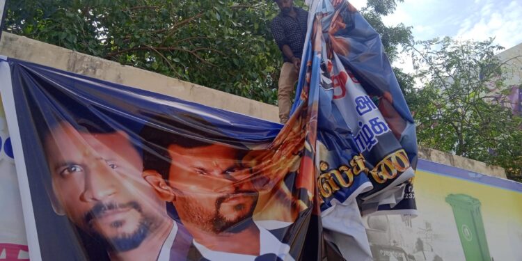 தூத்துக்குடி மாநகாரட்சி பகுதியில் அனுமதியின்றி விளம்பரப் பதாகை வைத்தால் கடும் நடவடிக்கை பாயும்: மேயர் ஜெகன் பெரியசாமி அதிரடி நடவடிக்கை!!