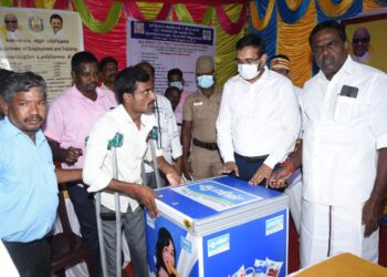 நாகை மாவட்ட ஆட்சியர் அலுவலகத்தில் வங்கி கடன் மேளா