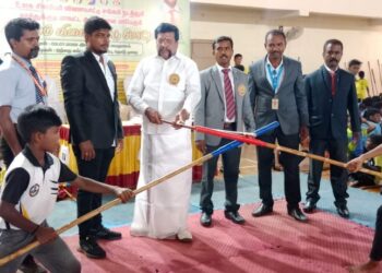 தூத்துக்குடியில் மாபெரும் சிலம்பாட்ட போட்டி!!  800க்கும் மேற்பட்டோர் பங்கேற்றனர்.