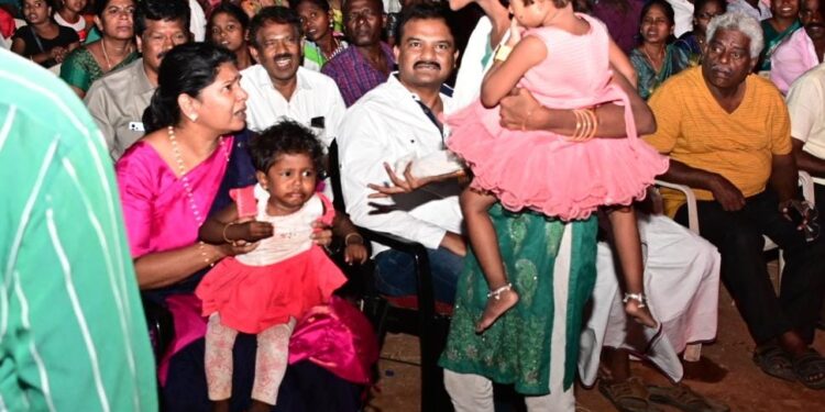 கனிமொழி எம்.பி. யின் தாய் உள்ளம்!! பொதுமக்கள் சார்பில் குவிந்த பாராட்டுக்கள்!!