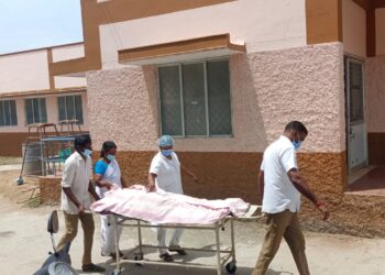 “போலீஸ் செய்தி”  எதிரொலி – வேதாரண்யத்தில் அரசு மருத்துவமனை கட்டிட பராமரிப்பு பணிகள் தீவிரம்