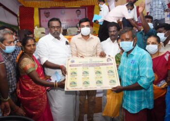 நாகப்பட்டினம் மாவட்டம் திருமருகல் ஊராட்சி ஒன்றியம் அம்பல் ஊராட்சி சட்டநாதர் கோவில் வளாகத்தில்  மாவட்ட ஆட்சித்தலைவர்அ.அருண்தம்புராஜ் தலைமையில் மக்கள் நேர்காணல் முகாம்