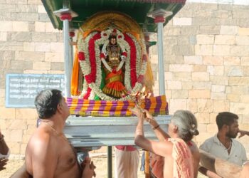 வேதாரணியம் அருள்மிகு வேதாரண்யேஸ்வரர் திருக்கோயில் வேதநாயகி அம்மன் ஆடிப்பூர விழாவை முன்னிட்டு கொடியேற்றம் .