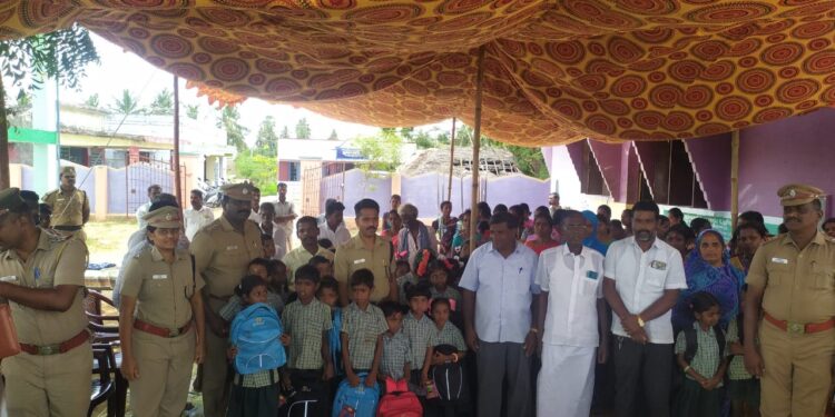 நாகப்பட்டினம் மாவட்ட காவல் துறையின் சார்பில் கிராமப்புற பள்ளி மாணவ மாணவிகளின் நலன் கருதி சீரமைக்கப்பட்ட படிப்பகம் திறப்பு விழா.