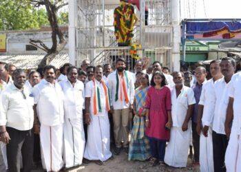 காமராஜரின் 120 வது பிறந்தநாள் விழா: தூத்துக்குடியில் நலத்திட்டங்கள், அன்னதானம், இனிப்புகள் வழங்கி கோலாகலமாக கொண்டாடப்பட்டது.  சட்டமன்ற உறுப்பினர், மேயர் பங்கேற்பு!