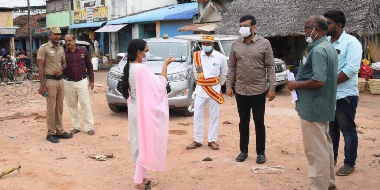 நாகப்பட்டினம் நகராட்சி உட்பட்ட பகுதிகளில் நடைபெற்றுவரும் பல்வேறு திட்டபணிகளை மாவட்ட ஆட்சித்தலைவர் அ.அருண்தம்புராஜ் இன்று நேரில் பார்வையிட்டு ஆய்வு மேற்கொண்டார்.