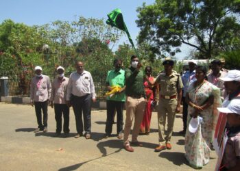 நாகூர் மாடர்ன் மெட்ரிக் மேல்நிலைப் பள்ளி மாணவ மாணவிகள் சார்பாக போதை பொருட்களுக்கு எதிரான சமுதாய விழிப்புணர்வு பேரணி.