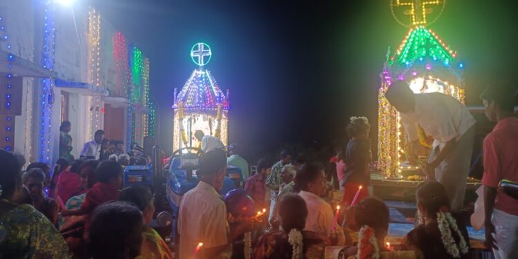 வேதாரண்யத்தை அடுத்த செம்போடையில் புனித சிந்தாத்திரை அன்னை ஆலய திருத்தேர் பவனி 