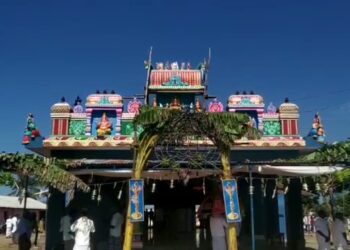 வேதாரண்யத்தை அடுத்த கைலவனம் பேட்டை கிராமத்தில் அமைந்துள்ள ஊர் குளம் மாரியம்மன் கோவில் கும்பாபிஷேகம் 