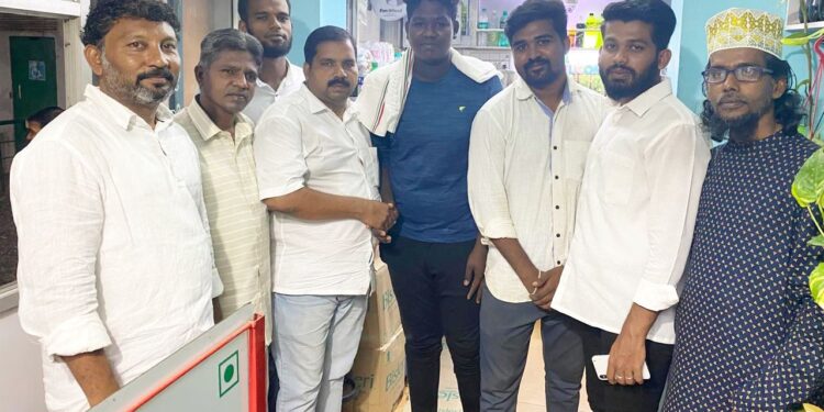 திருமருகல் ஒன்றியம் விஜய் ரசிகர் மன்ற நிர்வாகி இன்று இந்திய தேசிய காங்கிரஸ் கட்சியில் இணைந்தார்.