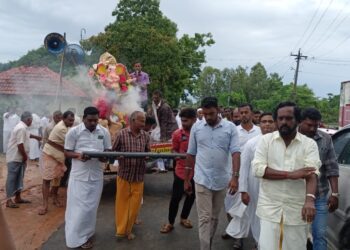 வேதாரண்யத்தை அடுத்த கருப்பம்புலத்தில் விநாயகர் சதுர்த்தியை முன்னிட்டு விநாயகர் ஊர்வலம் 