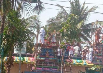 வேதாரண்யத்தை அடுத்த செம்போடை அருள்மிகு மீனாட்சி சொக்கநாதர் சுவாமி அஷ்டபந்தன மகா கும்பாபிஷேகம்