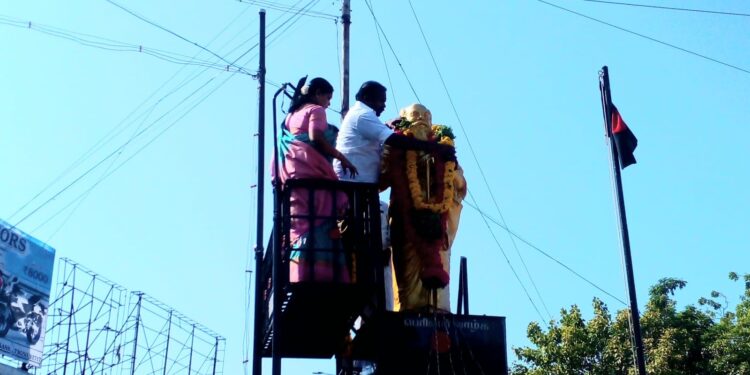 தூத்துக்குடி மாநகராட்சி மேயர் ஜெகன் பெரியசாமி தலைமையில் சமூகநீதிநாள் உறுதிமொழி எடுத்துக்கொண்டனர்!!