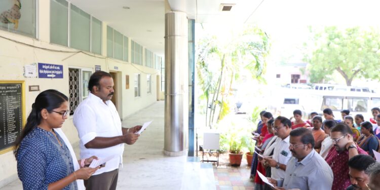 தூத்துக்குடி மாநகராட்சி மேயர் ஜெகன் பெரியசாமி தலைமையில் சமூகநீதிநாள் உறுதிமொழி எடுத்துக்கொண்டனர்!!