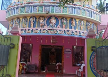 வேதாரண்யத்தில் சத்தியசாயி மந்திரில் புட்டபர்த்தி சாய் சேவைகள் மற்றும் பாபாவின் கருணை பற்றி   சாதனா சொற்பொழிவு