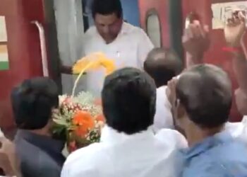 தூத்துக்குடி தெற்கு, வடக்கு மாவட்ட திமுக செயலாளராக நியமிக்கப்பட்ட அமைச்சர்கள் அனிதா ராதாகிருஷ்ணன், கீதா ஜீவனுக்கு தூத்துக்குடியில் மிக பிரம்மாண்டமான வரவேற்பு!!