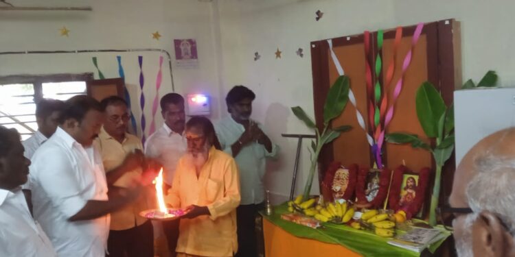 தூத்துக்குடியில் முரட்டு பக்தர் பெரியசாமி திறந்துவைத்த: “கலைஞர் வாட்டர் டேங்கில்” மேயர் ஜெகன் பெரியசாமி தலைமையில் ஆயுத பூஜை மற்றும் சரஸ்வதி பூஜை கொண்டாட்டம்!!!