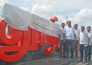 தூத்துக்குடிக்கு அழகு சேர்க்கும் “நம்ம தூத்துக்குடி செல்பி பாயின்ட்” மேயர் ஜெகன் பெரியசாமி நேரில் ஆய்வு!!