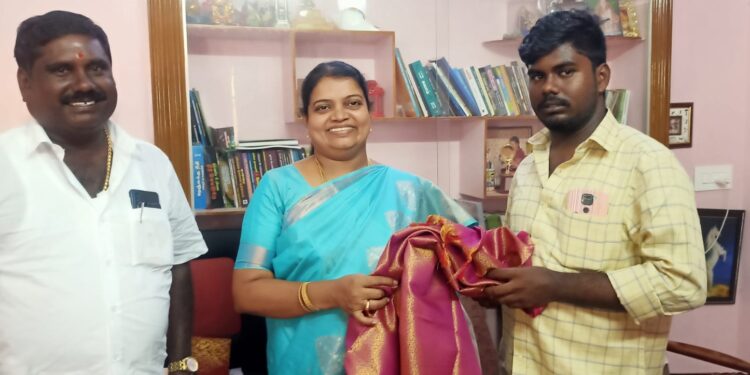 தூத்துக்குடி மாநகருக்கு எல்இடி விளக்குகள் அமைக்க முதல்வர் நிதி ஒதுக்கீடு மேயர் ஜெகன் பெரியசாமி நன்றி