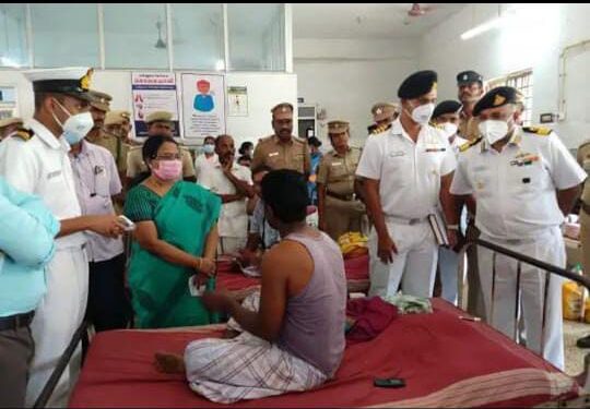 நாகை காரைக்கால் மயிலாடுதுறை மீனவர்கள் சுடப்பட்ட விவகாரம் கடற்படை கமாண்டர் ஆய்வு