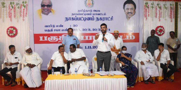 நாகப்பட்டினம் நகராட்சி 30 ஆவது வார்டில் உள்ளாட்சிகள் தினத்தை முன்னிட்டு நடைபெற்ற பகுதிசபா கூட்டத்தில் மாவட்ட ஆட்சித்தலைவர் அ.அருண்தம்புராஜ் தமிழ்நாடு மீன்வளர்ச்சி கழக தலைவர் என்.கௌதமன் சிறப்பு பார்வையாளராக கலந்து கொண்டனர். 