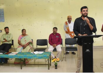 நாகப்பட்டினத்தில் உள்ள பாரதிதாசன் கலை மற்றும் அறிவியல் கல்லூரியில் புதுமைப் பெண் திட்டம் குறித்து மாவட்ட ஆட்சித்தலைவர் அ.அருண்தம்புராஜ் இன்று ஆய்வு மேற்கொண்டார்.