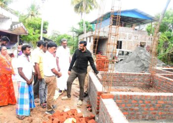 நாகப்பட்டினம் மாவட்டம் திருமருகல் ஊராட்சி ஒன்றியத்திற்குட்பட்ட பகுதிகளில் நடைபெற்று வரும் வளர்ச்சி திட்ட பணிகளை மாவட்ட ஆட்சித்தலைவர் அ.அருண்தம்புராஜ் இன்று நேரில் பார்வையிட்டு ஆய்வு மேற்கொண்டார்