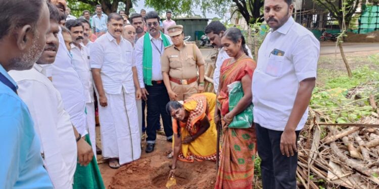 தமிழ்நாடு பனை மரங்கள் பாதுகாப்பு கூட்டமைப்பு சார்பாக 1-லட்சம் பனை விதைகள் நடவு செய்யும் பணியினை விளாத்திகுளம் எம்எல்ஏ G.V மார்கண்டேயன் துவக்கி வைத்தார்