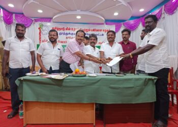 மாப்பிள்ளையூரணியில் மின் நுகர்வோர் குறைதீர்க்கும் கூட்டம்:   பொதுமக்களின் குறைகளை உடனுக்குடன் சரிசெய்ய வேண்டும்   சண்முகையா எம்எல்ஏ பேச்சு