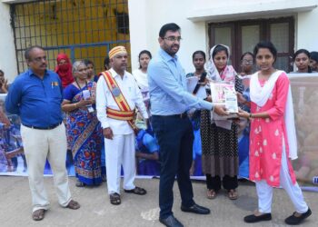 நாகப்பட்டினம் ????மாவட்டத்தில் உள்ள இ.ஜி.எஸ் பிள்ளை பொறியியல் கல்லூரியில் மாவட்ட சமூக நலன் மற்றும் மகளிர் உரிமை துறை சார்பில் நடைபெற்ற சர்வதேச பெண்களுக்கு எதிரான வன்முறைகள் ஒழிப்பு தின நிகழ்ச்சியில் பெண்களுக்கு எதிரான வன்முறைகள் ஒழிப்பு விழிப்புணர்