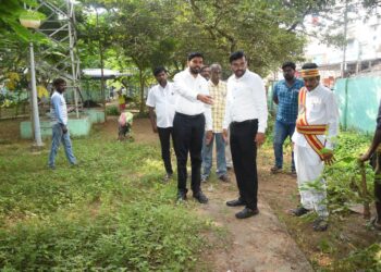 நாகப்பட்டினம் மாவட்டம் தலைஞாயிறு பேரூராட்சி திருமண மண்டபத்தில் தமிழ்நாடு ஊரக வாழ்வாதார இயக்கம், மாவட்ட இயக்க மேலாண்மை அலகு சார்பில் நடைபெற்ற வேலை வாய்ப்புடன் கூடிய இளைஞர் திறன் திருவிழாவினை மாவட்ட ஆட்சித் தலைவர் அ.அருண்தம்புராஜ் இன்று தொடங்கி வைத்தார்.