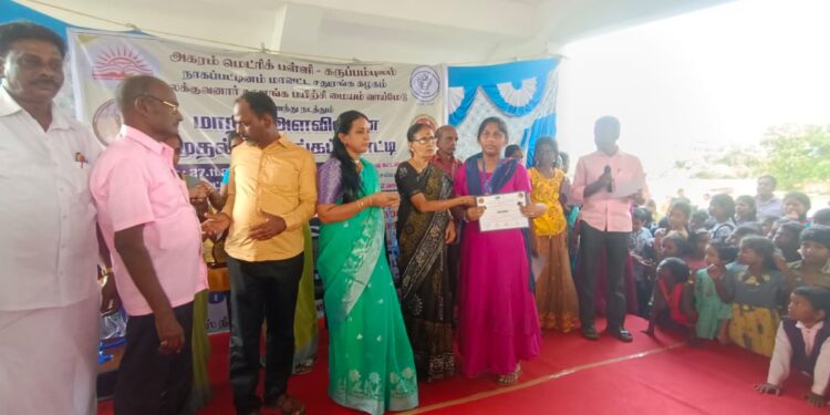 வேதாரண்யத்தை அடுத்த கருப்பம்புலம் அகரம் மெட்ரிகுலேஷன் பள்ளியில் மாநில அளவிலான சதுரங்கப் போட்டி நடைபெற்றது. 