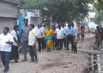 தூத்துக்குடியில் கால்வாய் அமைக்கும் பணியை அமைச்சர் கீதாஜீவன் ஆய்வு