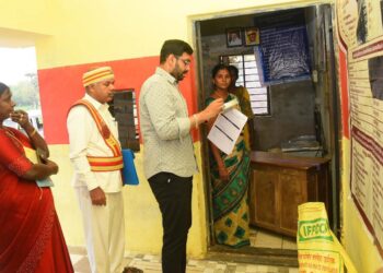 நாகப்பட்டினம் மாவட்டத்தில் விழா மூலம் நியாயவிலைக்கடைகளில் மாவட்ட ஆட்சித்தலைவர் டாக்டர் அ.அருண்தம்புராஜ் இன்று நேரில் பார்வையிட்டு ஆய்வு மேற்கொண்டார்.