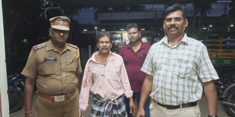 கத்தியால் குத்தி கொலை செய்த நபரை இரண்டு மணி நேரத்திற்குள் குற்றவாளியை கைது செய்த வேதாரணியம் காவல்துறை ஆய்வாளர் எஸ் குணசேகரன்