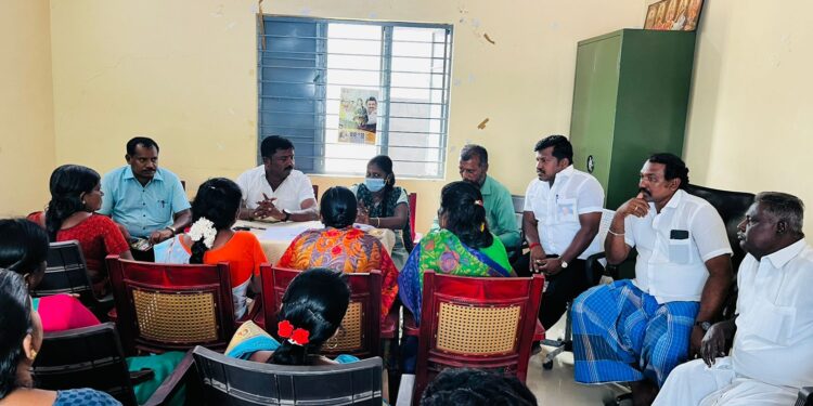 மக்கள் நலன் தான் முக்கியம் முதலமைச்சர் கரத்தை வலுப்படுத்த வேண்டும். மாப்பிள்ளையூரணி ஊராட்சி மன்ற தலைவர் சரவணக்குமார் உருக்கமான பேச்சு