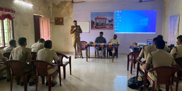 வேதாரண்யத்தை அடுத்த கோடியக்கரை வன சரக அலுவலக வளாகத்தில் திறன் அறிதல் மேம்பாட்டு பயிற்சி முகாம்.